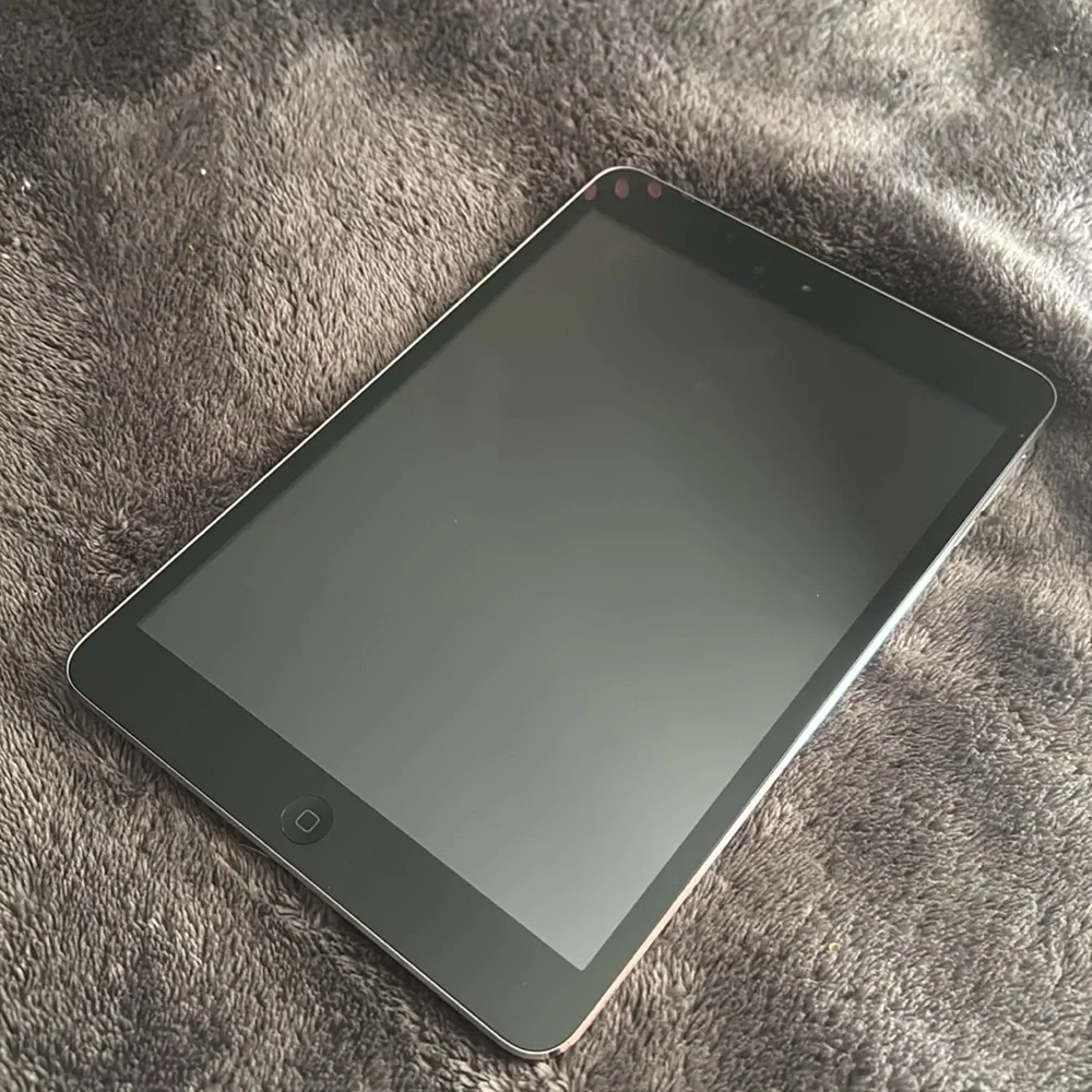 Apple iPad mini (1st gen)